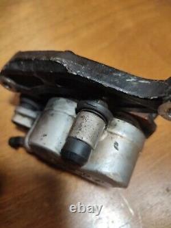 Pair of Front Brake Calipers Honda Africa Twin XRV 750 RD04