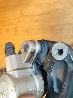 Paire D'étriers De Frein Avant Honda Africa Twin Xrv 750 Rd04