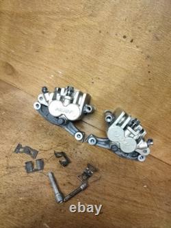 Paire D'étriers De Frein Avant Honda Xrv 750 Africa Twin Rd07 Rd07a